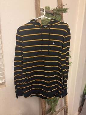 Volcom Black and Yellow Striped Lightweight Pullover Hoodie Size Small
